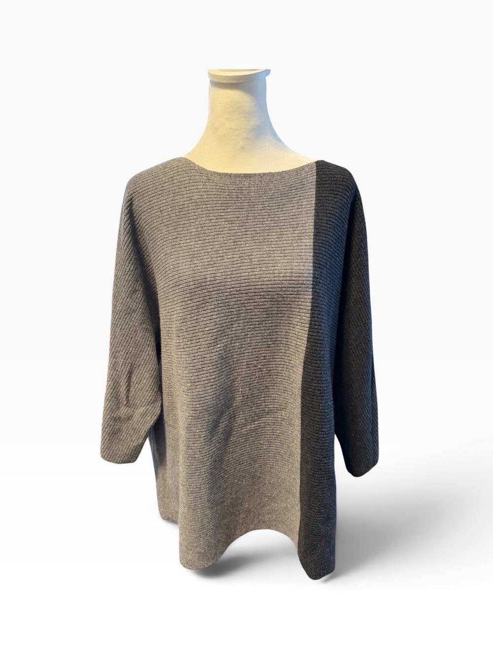Eileen Fisher two-tone cashmere sweater. Size XL. VGUC